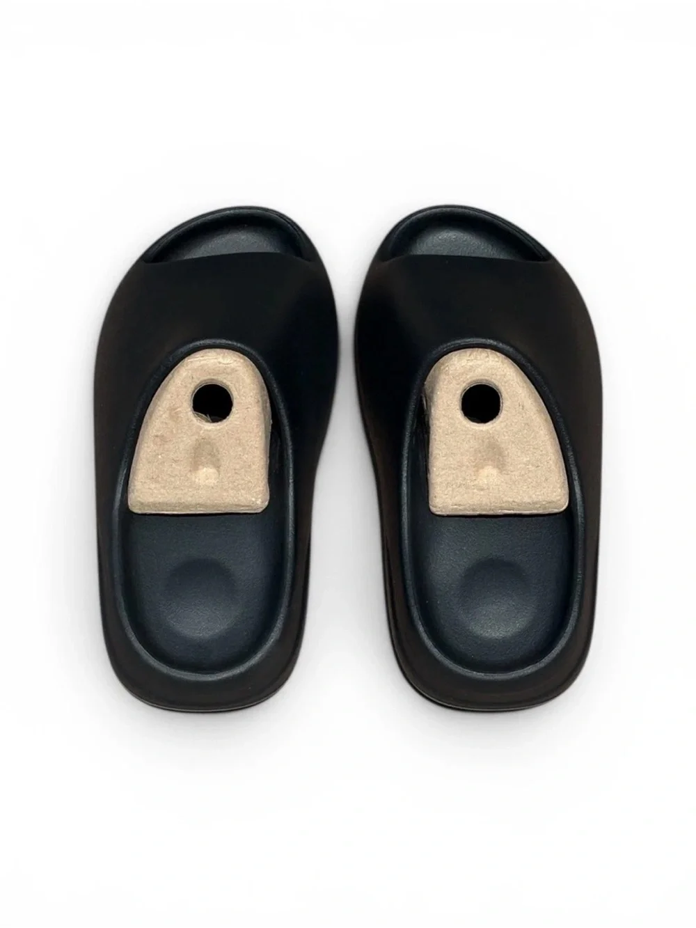 YZY YS01 Black Slide- Size 8 with bag